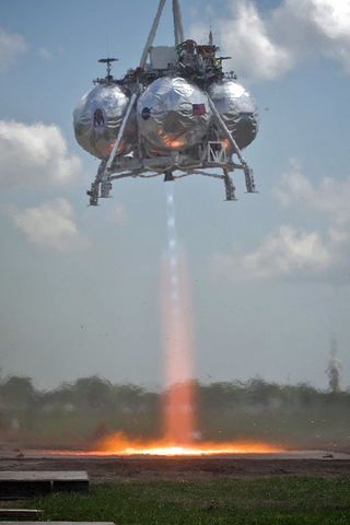 Illustration for article titled The Latest Morpheus Test Flight Cuts Out Before It Even Begins